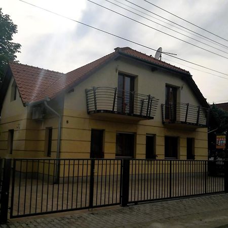 Frank Apartmanhaz Apartment Balatonboglár Екстериор снимка