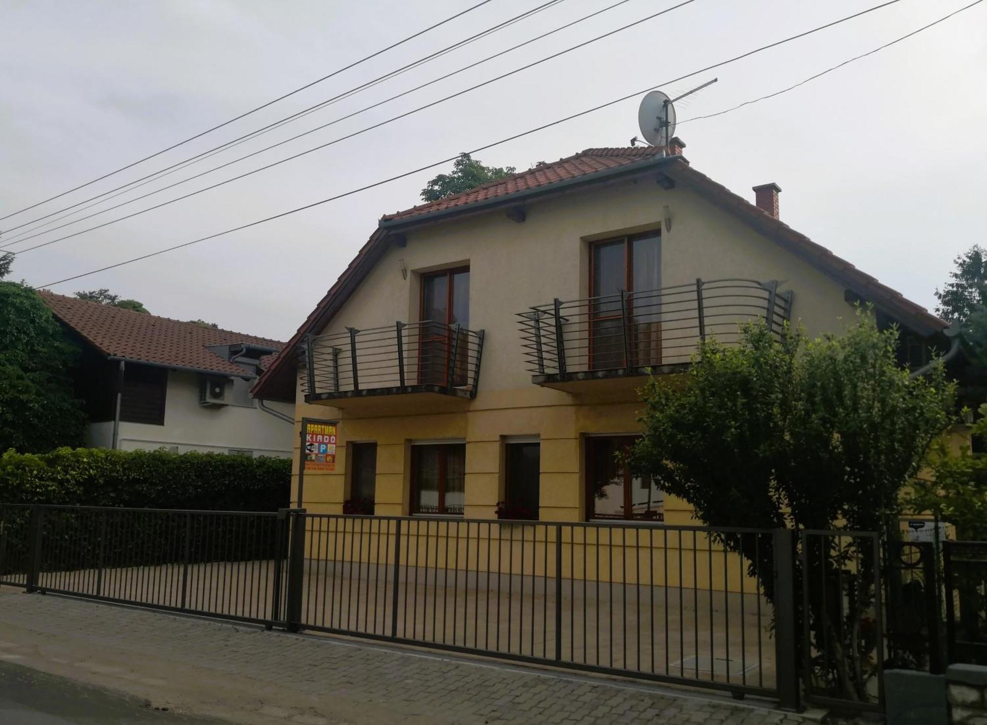 Frank Apartmanhaz Apartment Balatonboglár Екстериор снимка