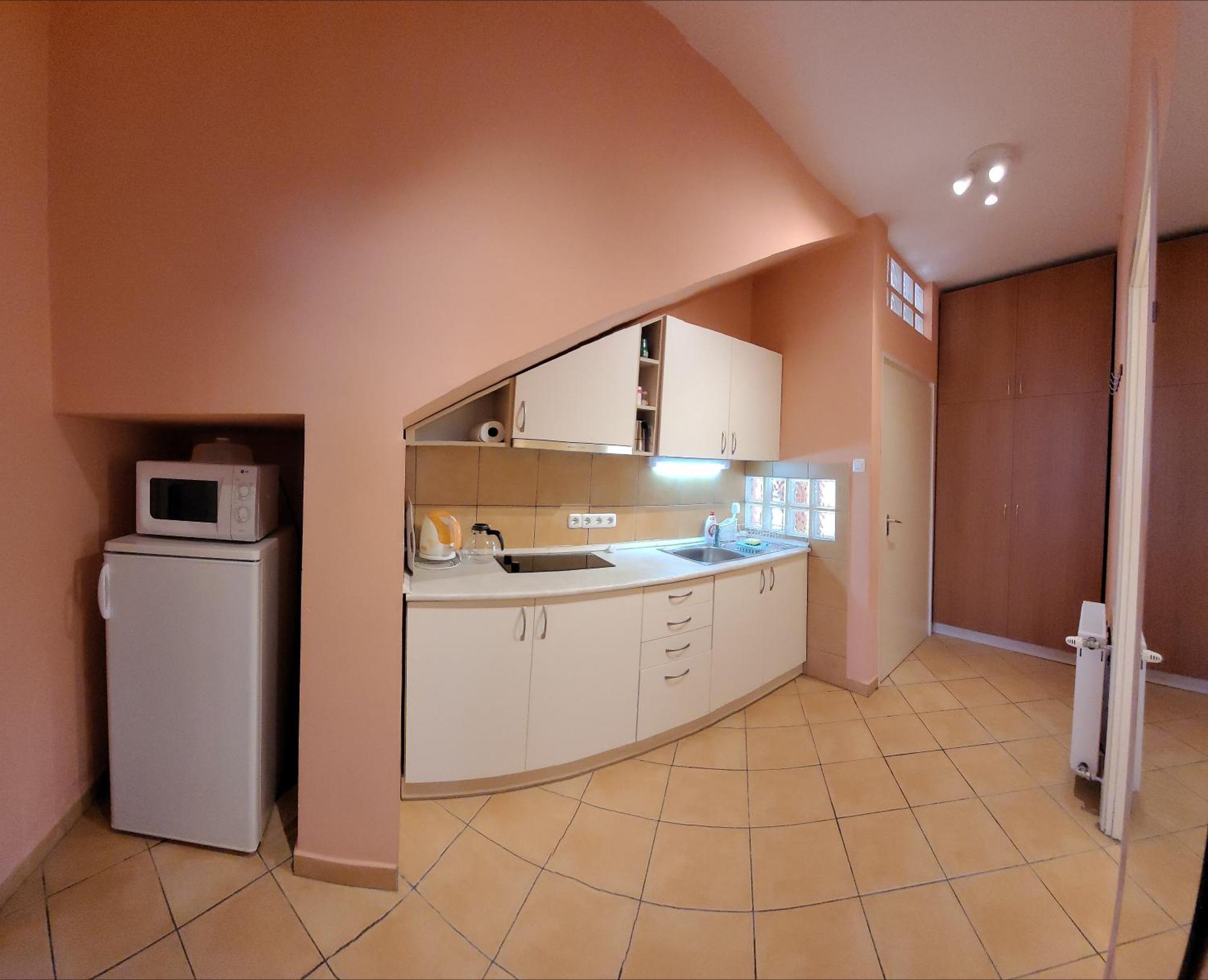 Frank Apartmanhaz Apartment Balatonboglár Екстериор снимка